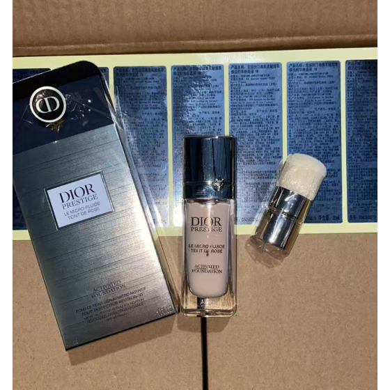 Le Micro-Fluide Teint de Rose